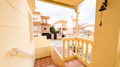 House on Calle Ramal de Lenchin, No. 8 photo 3