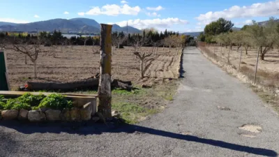 Casa – Onil, Polígono Industrial La Marjal, l'Alcoià - Más