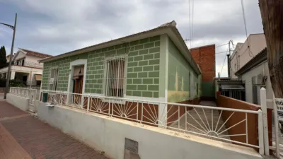 Chalet on Calle de Alejandro Medina, 16 photo 3