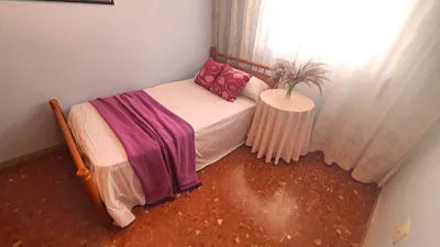 Piso en venta en Calle de Juan de la Encina, Nueva Andalucía (Almería Capital) de 210.900 €