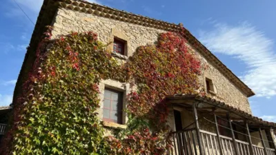 Rustic finca in Sales de Llierca photo 12