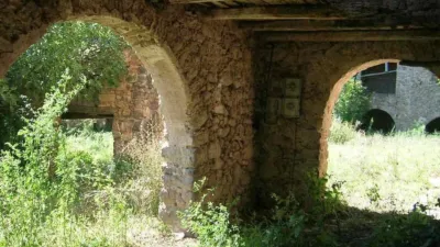 Rustic farm in La Vall de Bianya photo 3