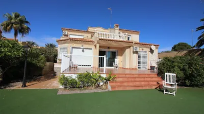 Chalet in Roquetas-Las Marinas Urbanization photo 16