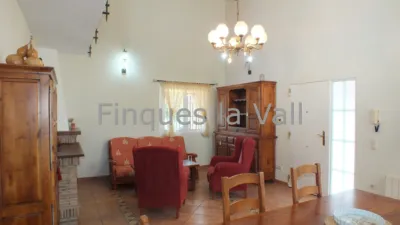 Chalet on Carrer de la Muga photo 13
