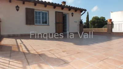 Chalet on Carrer de la Muga photo 9