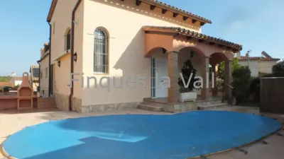 Chalet on Carrer de la Muga photo 21