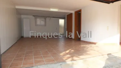 Chalet on Carrer de la Muga photo 7