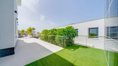 Single-family chalet in Golf Bahía Urbanization photo 30