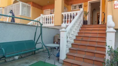 Chalet adosado en venta en Calle del Río Bidasoa, Rinconada (Distrito Reyes Católicos. Alcalá de Henares) de 514.900 €