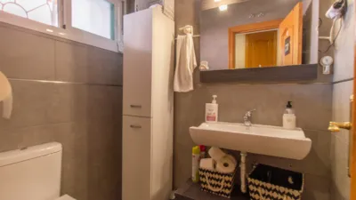 Chalet adosado en venta en Calle del Río Bidasoa, Rinconada (Distrito Reyes Católicos. Alcalá de Henares) de 514.900 €