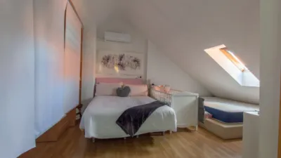 Chalet adosado en venta en Calle del Río Bidasoa, Rinconada (Distrito Reyes Católicos. Alcalá de Henares) de 514.900 €