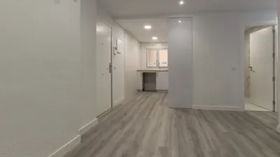 Piso en alquiler en Calle del Río Tiétar, Nueva Alcalá (Distrito Reyes Católicos. Alcalá de Henares) de 950 €<span>/mes</span>