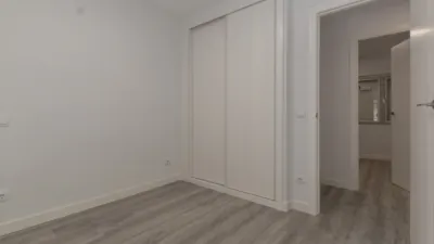 Piso en alquiler en Calle del Río Tiétar, Nueva Alcalá (Distrito Reyes Católicos. Alcalá de Henares) de 950 €<span>/mes</span>