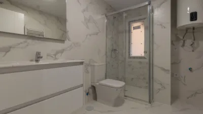 Piso en alquiler en Calle del Río Tiétar, Nueva Alcalá (Distrito Reyes Católicos. Alcalá de Henares) de 950 €<span>/mes</span>
