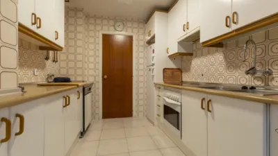 Apartment on Calle de Beatriz Galindo photo 19