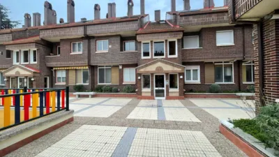 Dúplex en venta en Calle de Mariano de los Cobos, cerca de Calle Melendro, Parquesol (Valladolid Capital) de 340.000 €