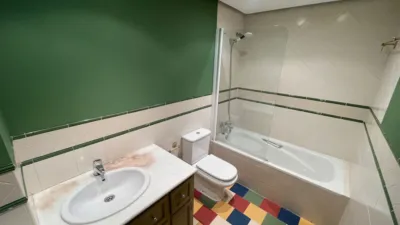 Dúplex en venta en Calle de Mariano de los Cobos, cerca de Calle Melendro, Parquesol (Valladolid Capital) de 340.000 €