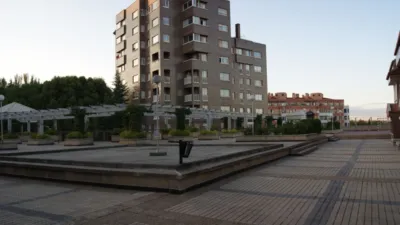 Dúplex en venta en Calle de Mariano de los Cobos, cerca de Calle Melendro, Parquesol (Valladolid Capital) de 340.000 €