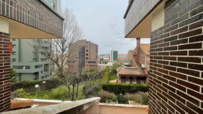 Dúplex en venta en Calle de Mariano de los Cobos, cerca de Calle Melendro, Parquesol (Valladolid Capital) de 340.000 €