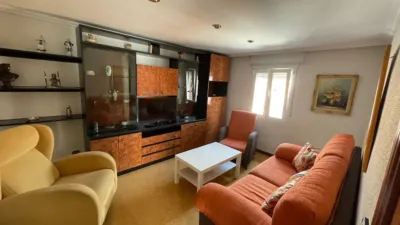 Apartment at Calle de los Hermanos Álvarez Quintero, 3 photo 2