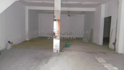 Local comercial en alquiler en Centro – pohled 2
