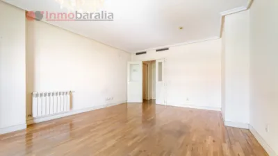 Apartment on Picasso Street photo 2