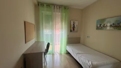Piso en alquiler en Calle de Bolivia, La Reconquista-Santa Teresa (Distrito Zona Nueva. Toledo Capital) de 1.800 €<span>/mes</span>