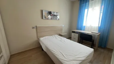 Piso en alquiler en Calle de Bolivia, La Reconquista-Santa Teresa (Distrito Zona Nueva. Toledo Capital) de 1.800 €<span>/mes</span>