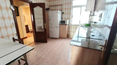 Piso en venta en Calle Camilo Villabaso, Errekaldeberri (Distrito Errekalde. Bilbao) de 270.000 €