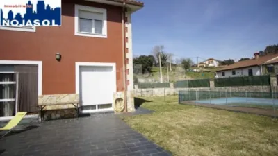 Semi-detached chalet on Avenida Trasmiera photo 14