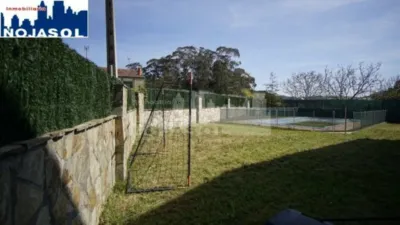 Semi-detached chalet on Avenida Trasmiera photo 4