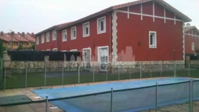 Semi-detached chalet on Avenida Trasmiera photo 5