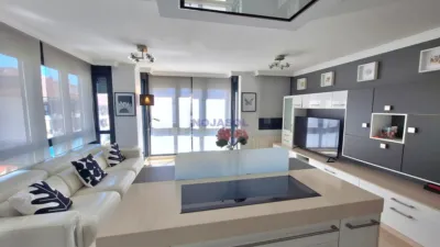 Apartment on Paseo de Trengandín photo 2
