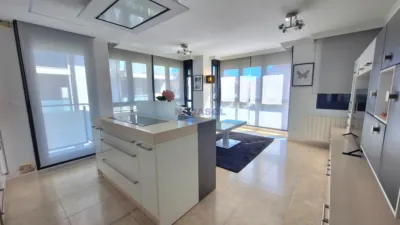 Apartment on Paseo de Trengandín photo 4