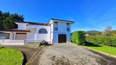 Detached house on Castillo Street photo 2