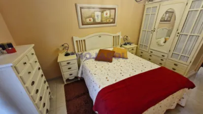 Apartment on Paseo de Trengandín photo 28