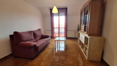 Apartment on San Mames de Meruelo Street photo 11