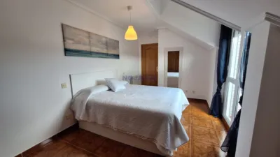 Apartment on San Mames de Meruelo Street photo 25