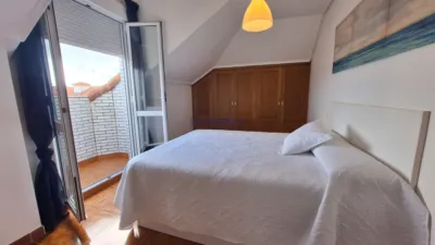 Apartment on San Mames de Meruelo Street photo 24