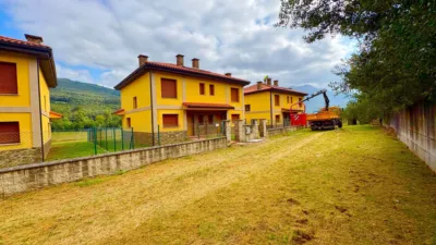 Semi-detached chalet on Ruesga Street photo 32