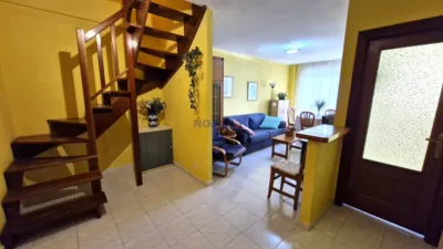 Apartment on Calle de la Brava photo 8