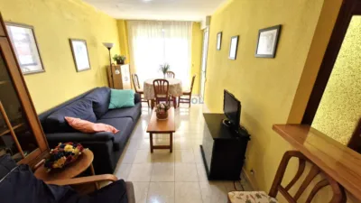 Apartment on Calle de la Brava photo 12