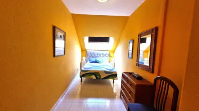 Apartment on Calle de la Brava photo 22