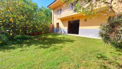 Single-family home in Barrio del Arnuero Palacio photo 7