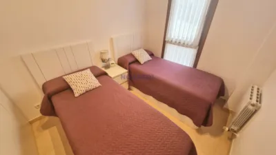 Apartment on Calle de la Brava photo 27