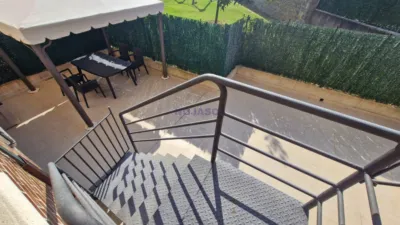 Apartment on Calle de la Brava photo 16