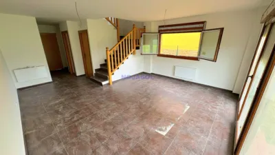 Semi-detached chalet on Ruesga Street photo 14