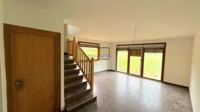 Semi-detached chalet on Ruesga Street photo 16