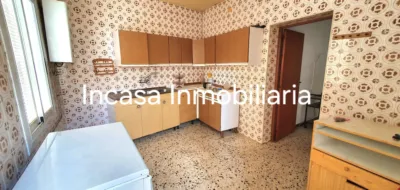 Flat in Semi-Centre photo 4