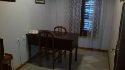 House in the Centre photo 9